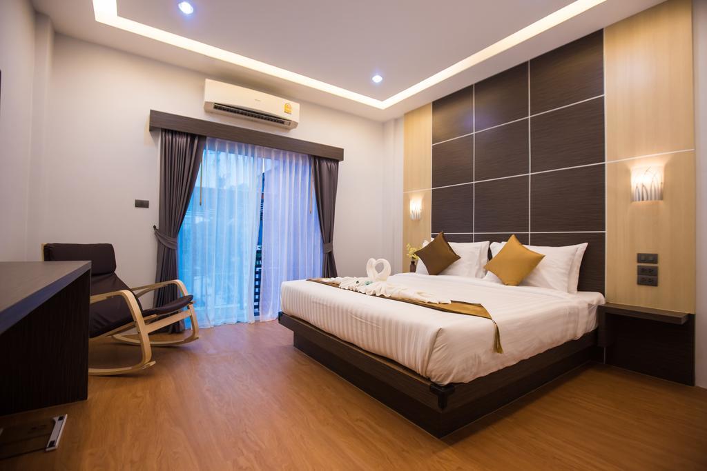 The S.G Hotel Бурирам Екстериор снимка