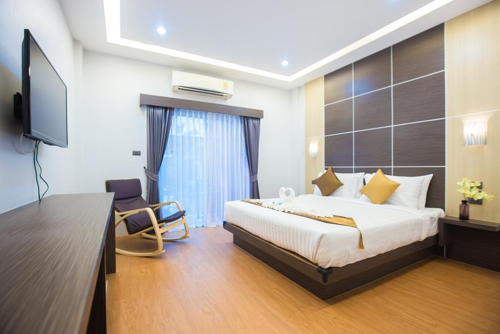 The S.G Hotel Бурирам Екстериор снимка