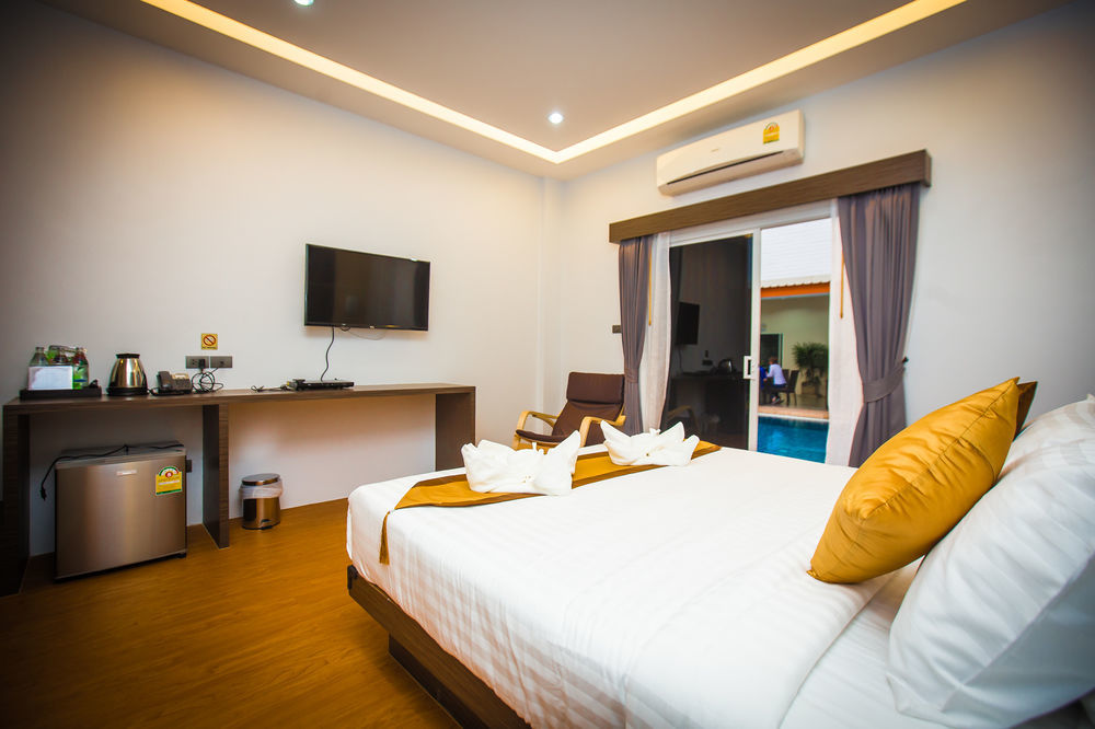 The S.G Hotel Бурирам Екстериор снимка